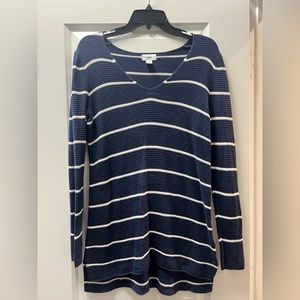 Old navy sweater